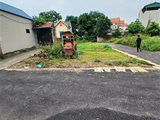 Chỉ hơn 3 tỷ, lô góc 92 m2 ở đông sơn, đồi 2, chương mỹ, ô tô vào đất, gần ql 6.  0963 911 ***