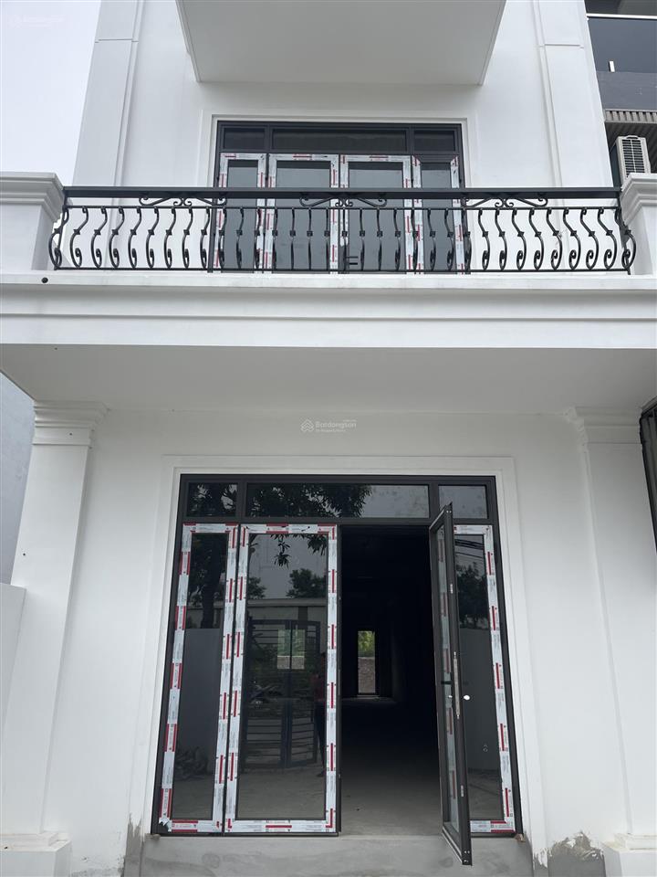 Cần bán gấp nhà liền kề cienco5 mê linh  nhà xây thô hoàn thiện mặt ngoài  sổ hồng sang tên ngay