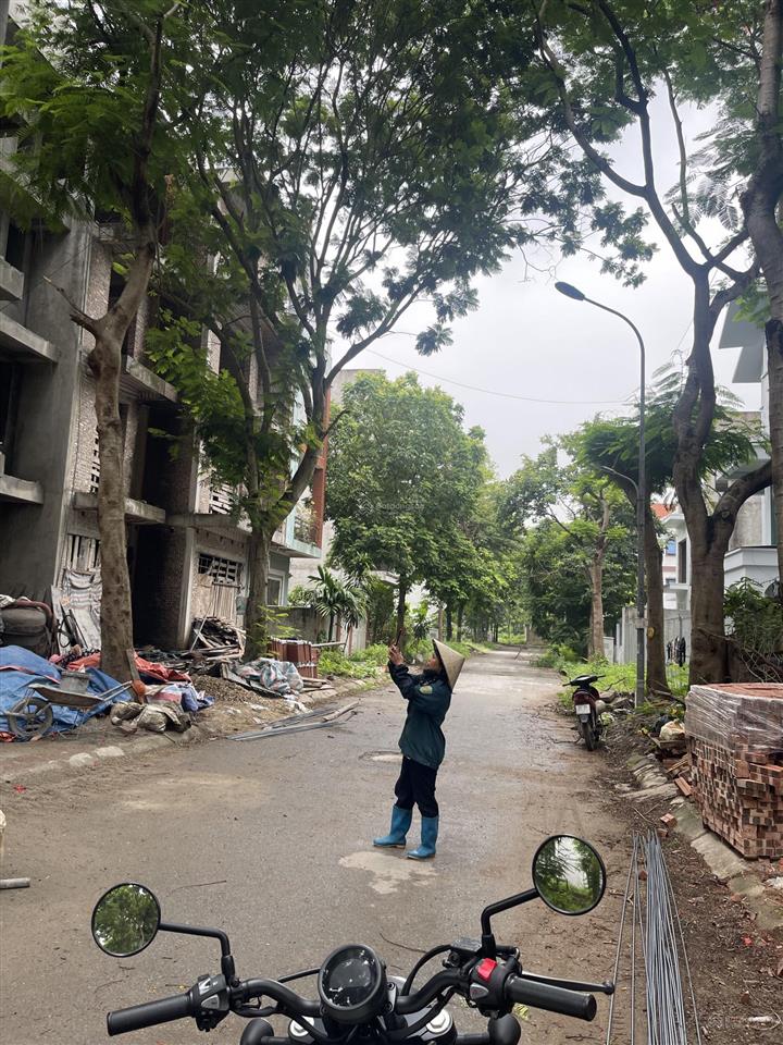 Bán gấp nhà xây thô kiên cố  hồng trao tay, hỗ trợ vay 70%
