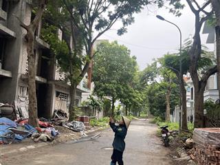 Bán gấp nhà xây thô kiên cố, sổ hồng trao tay, hỗ trợ vay 70%
