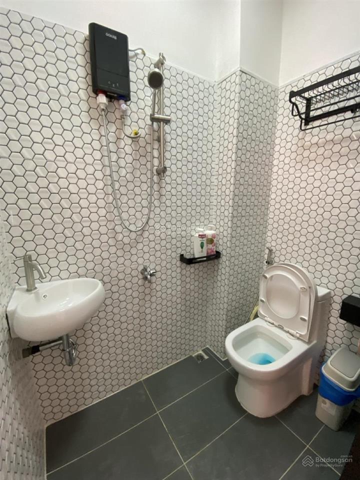 Cho thuê ch 1pn, 1wc, 60m2 tại bùi viện