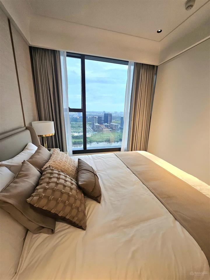 Cho thuê căn hộ 2pn, 2wc, 25 triệu vnd, 83m2 view đẹp tại vinhomes golden river ba son