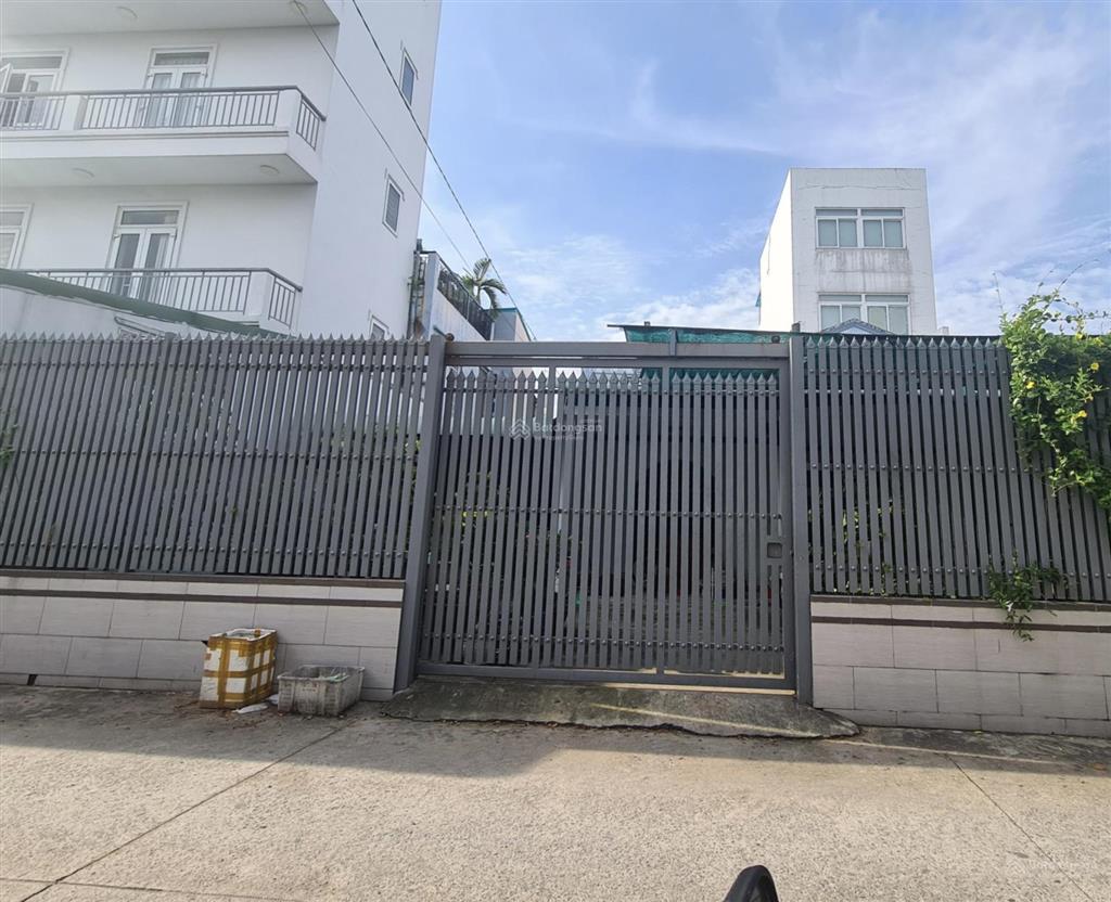 Bán đất quận 2, cách ndt 500m, thuận tiện di chuyển