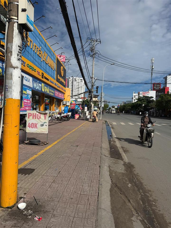 Chính chủ bán nhanh lô đất 2 mặt tiền đường huỳnh tấn phát