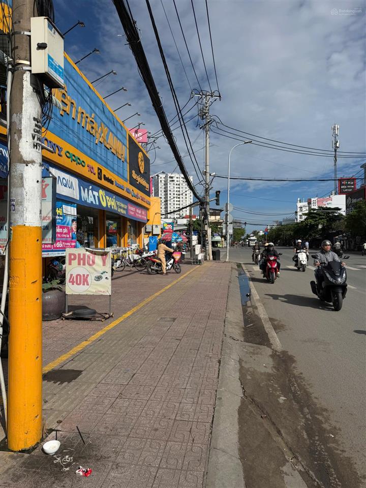 Chính chủ bán nhanh lô đất 2 mặt tiền đường huỳnh tấn phát