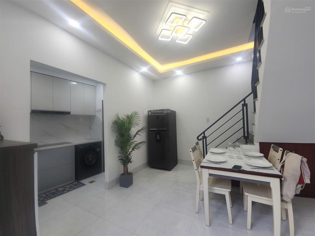 Video nhà gần biển hòn chồng, trường đại học  phường bắc nha trang