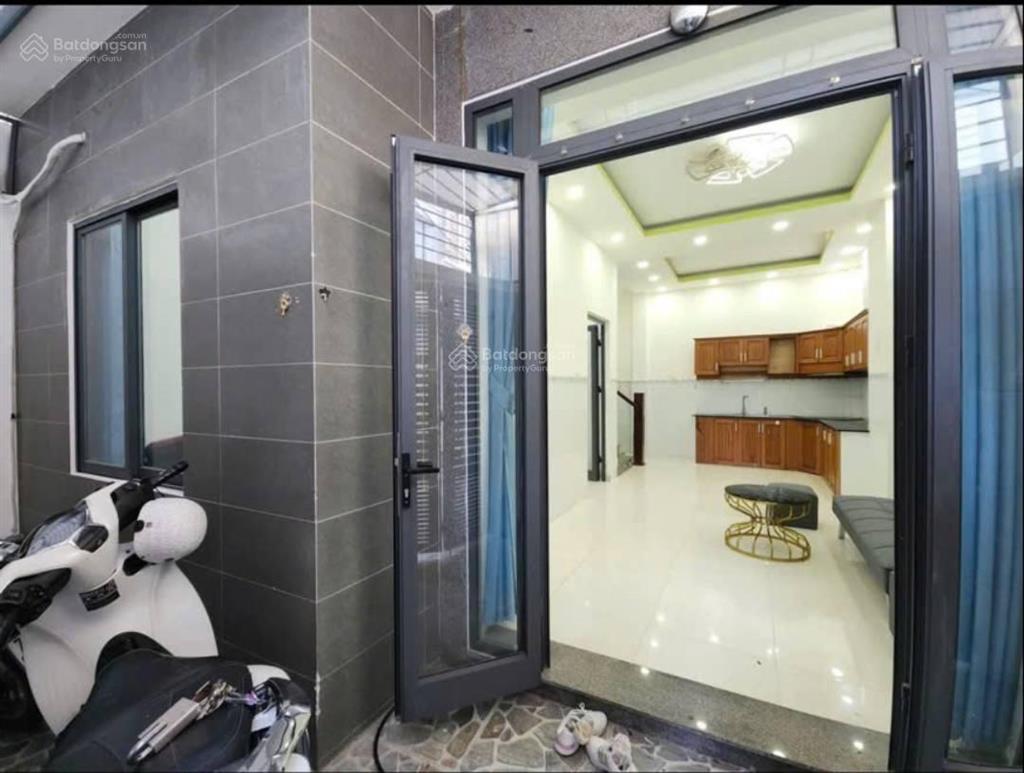 Hạ giá bán nhanh  nhà phố rất gần chợ lạc long quân, phường nha trang