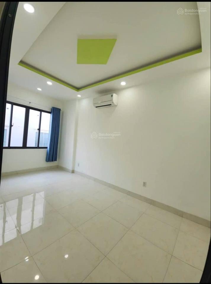 Hạ giá bán nhanh  nhà phố rất gần chợ lạc long quân, phường nha trang