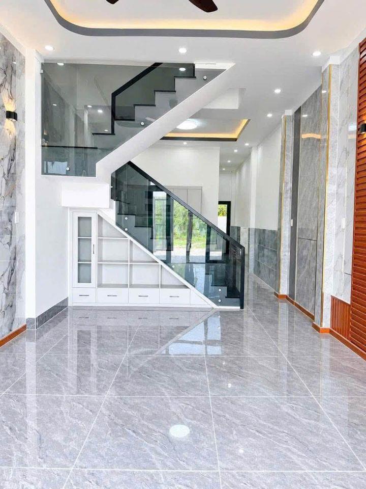Chính chủ gửi bán Nhà 1 trệt 1 lầu, gần chợ tân mai 2, phước Tân Biên hòa, chỉ 2 tỷ 550 triệu