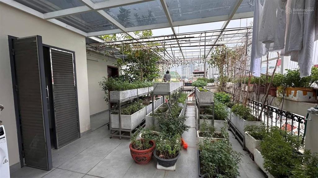 Siêu phẩm nhà xuân đỉnh lô góc gara ô tô thang máy đường ô tô tránh mặt tiền siêu khủng 3