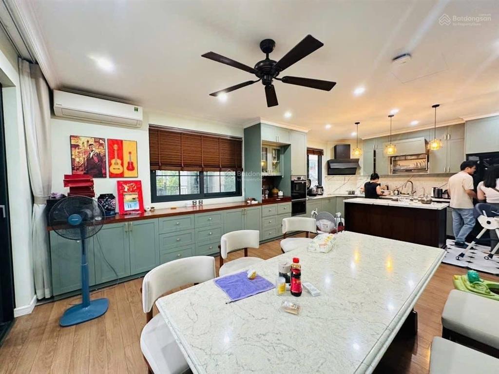 Siêu phẩm nhà xuân đỉnh lô góc gara ô tô thang máy đường ô tô tránh mặt tiền siêu khủng 3