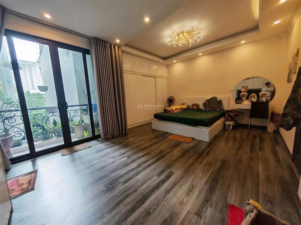 Quan hoa cầu giấy trung tâm cầu giấy  gần phố  ngõ thoáng đẹp  chủ ở giữ gìn dt 61 m x 5 tầng