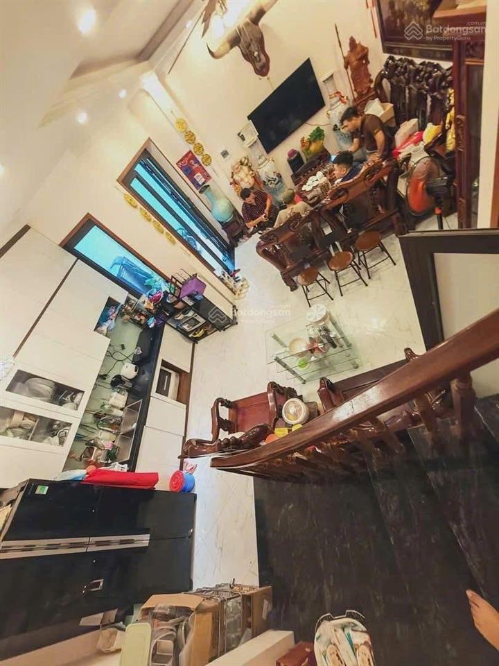 Quan hoa cầu giấy trung tâm cầu giấy  gần phố  ngõ thoáng đẹp  chủ ở giữ gìn dt 61 m x 5 tầng