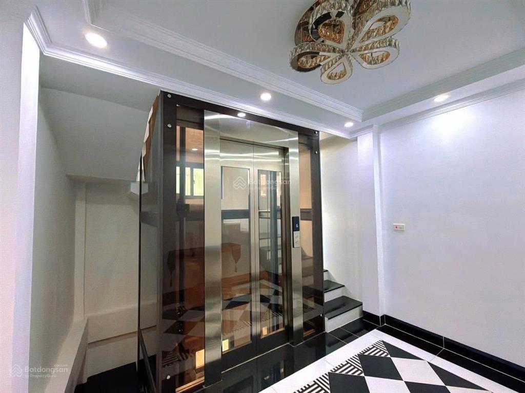 Bán nhà ngọc khánh 6 tầng thang máy nội thất vip dòng tiền tốt dt 55 m x 6 tầng mt 4.6 m giá