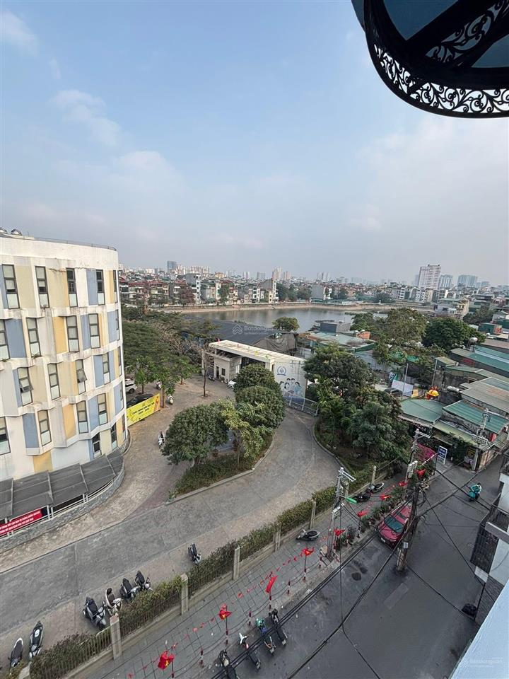 Khương hạ thanh xuân
ngõ to hơn mặt phố view hồ 3 ô tô tránh  kinh doanh sầm uất  cho thuê vă