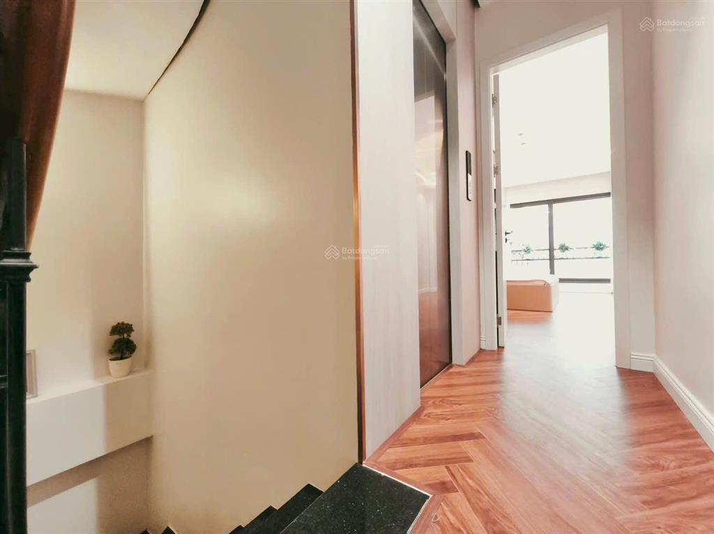 Lê trọng tấn chỉ 10m ra khu phân lô trần điền 6 tầng thang máy 4 ngủ khép kín siêu rộng ở siêu