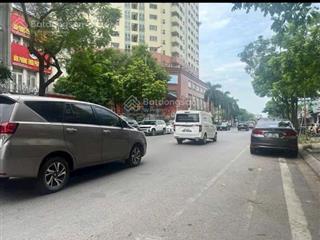 Nguyễn đình thi tây hồ, cực vip, view hồ, vị trí cực đẹp. 82m mt10 3 tầng 50 tỷ. sổ vuông đẹp cất