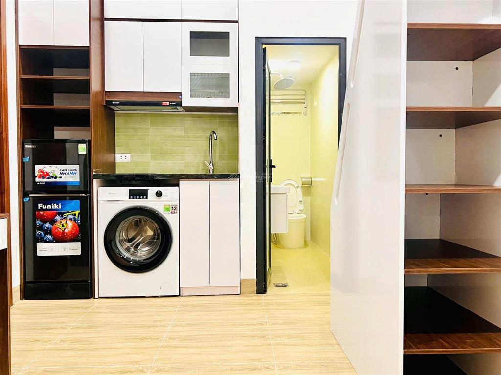 Cần bán gấp yên hòa ,
dt 64m,mt 4.1m nở hậu
14 phòng và 1 phòng chờ 15 phòng cho thuê 80tr
giá sal