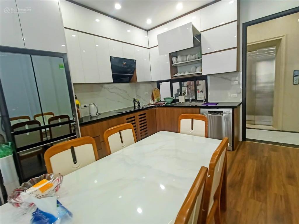 Trần quốc hoàn cầu giấy
khu vực hiếm nhà bán  7 tầng thang máy  mặt ngõ kinh doanh sầm uất  phân