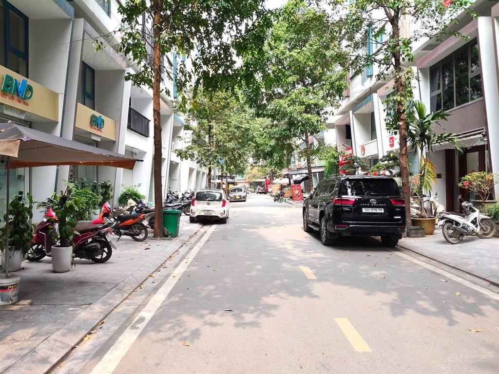 Vạn phúc nhà nằm trong khu vip hà đông  liền kề cao cấp kđt ngân hà  vạn phúc đồng bộ