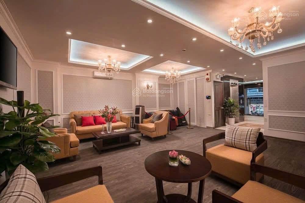 Chuyển nhượng khách sạn 3 sao mặt phố bát sứ phố cổ hoàn kiếm, hà nội dt 130m2