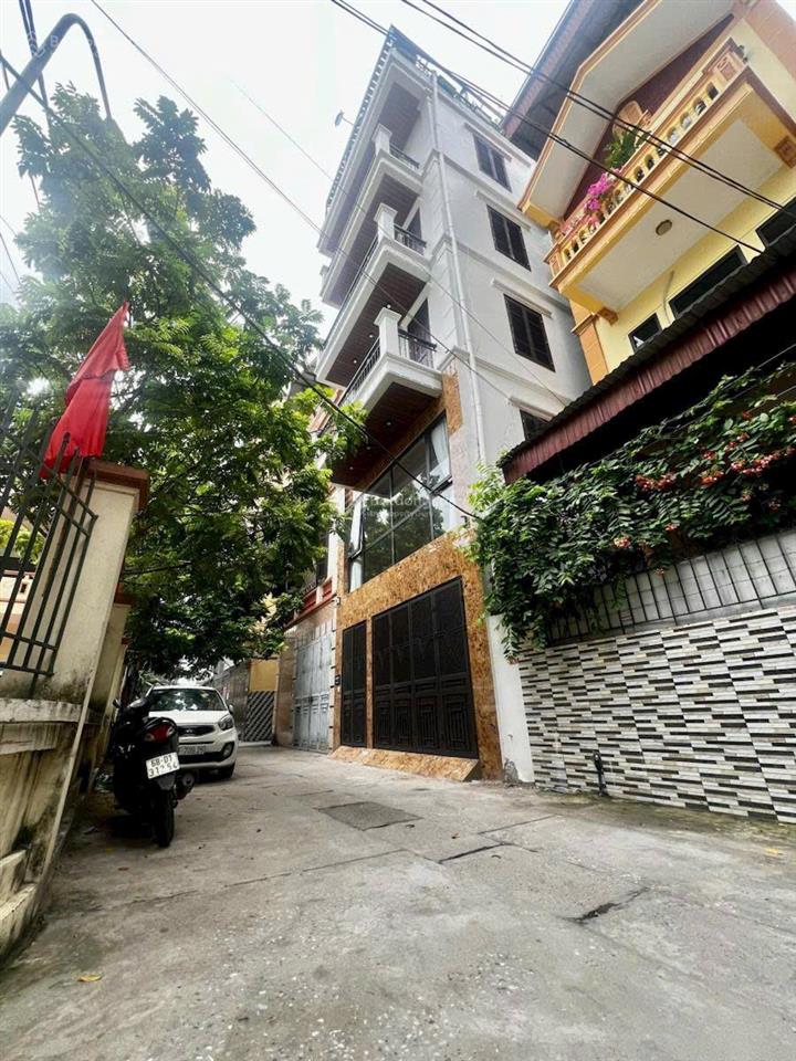 6 tầng thang máy  siêu đẹp đến từng cm, hiện đại, ngõ thông tứ tung, thông 2 ngõ ô tô ngủ trong nh