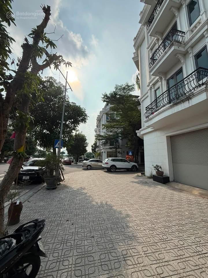 Shophouse kiến hưng luxury  thang máy  vỉa hè 2bên  ô tô tránh  mặt tiền quyền lực  kinh doanh
