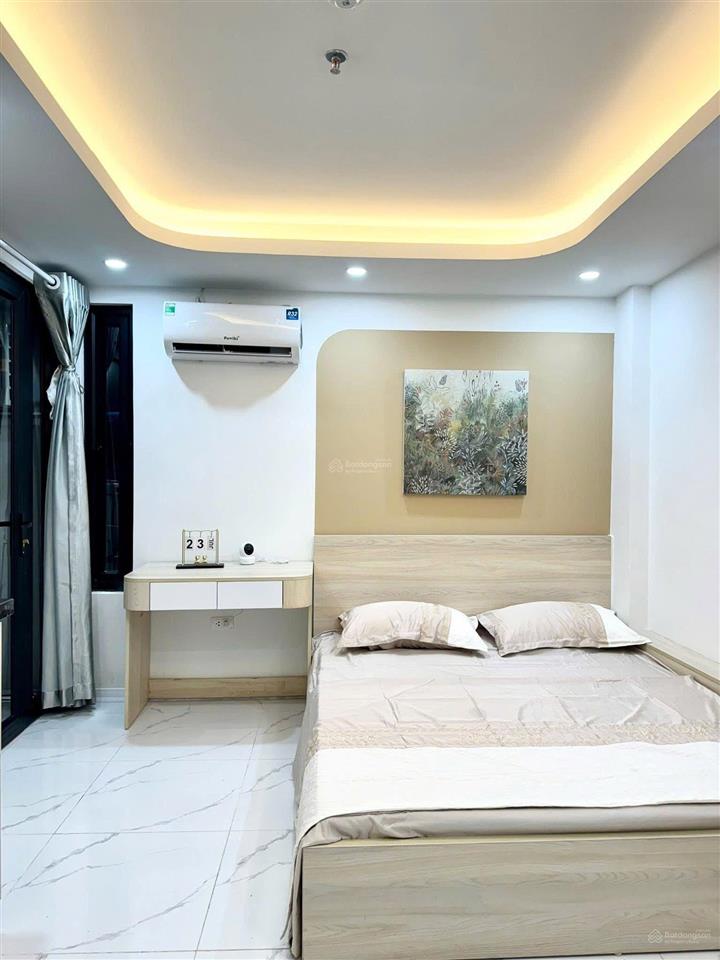 Nguyễn ngọc vũ giá 19 tỷ, thông số 66,5m2, mt 4,5m 7 tầng thang máy có pccc đầy đủ, cửa chống cháy