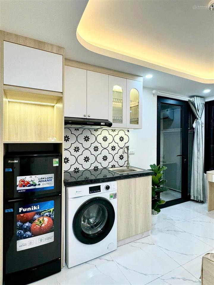 Nguyễn ngọc vũ giá 19 tỷ, thông số 66,5m2, mt 4,5m 7 tầng thang máy có pccc đầy đủ, cửa chống cháy