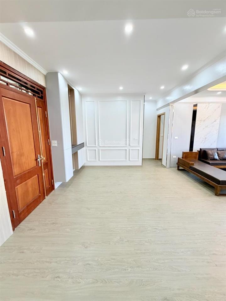 Hàng hiếm trung tâm mỹ đình căn góc 120m2, 3 phòng ngủ 3 wc full nội thất ở ngay giảm chào còn 8tỷ