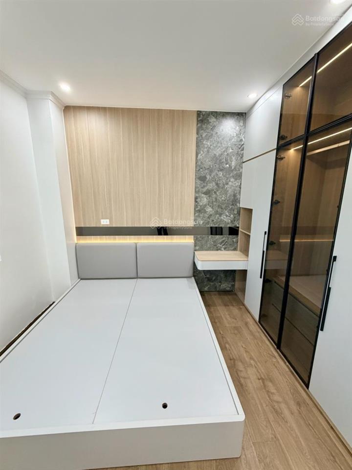 Hàng hiếm trung tâm mỹ đình căn góc 120m2, 3 phòng ngủ 3 wc full nội thất ở ngay giảm chào còn 8tỷ