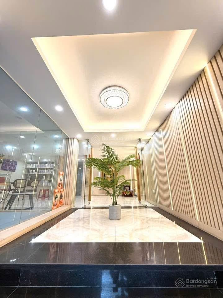 Phân lô vip đỗ quang 8 tầng gara oto thông sàn thang máy  view vườn hoa sân chơi, ở và kinh doanh