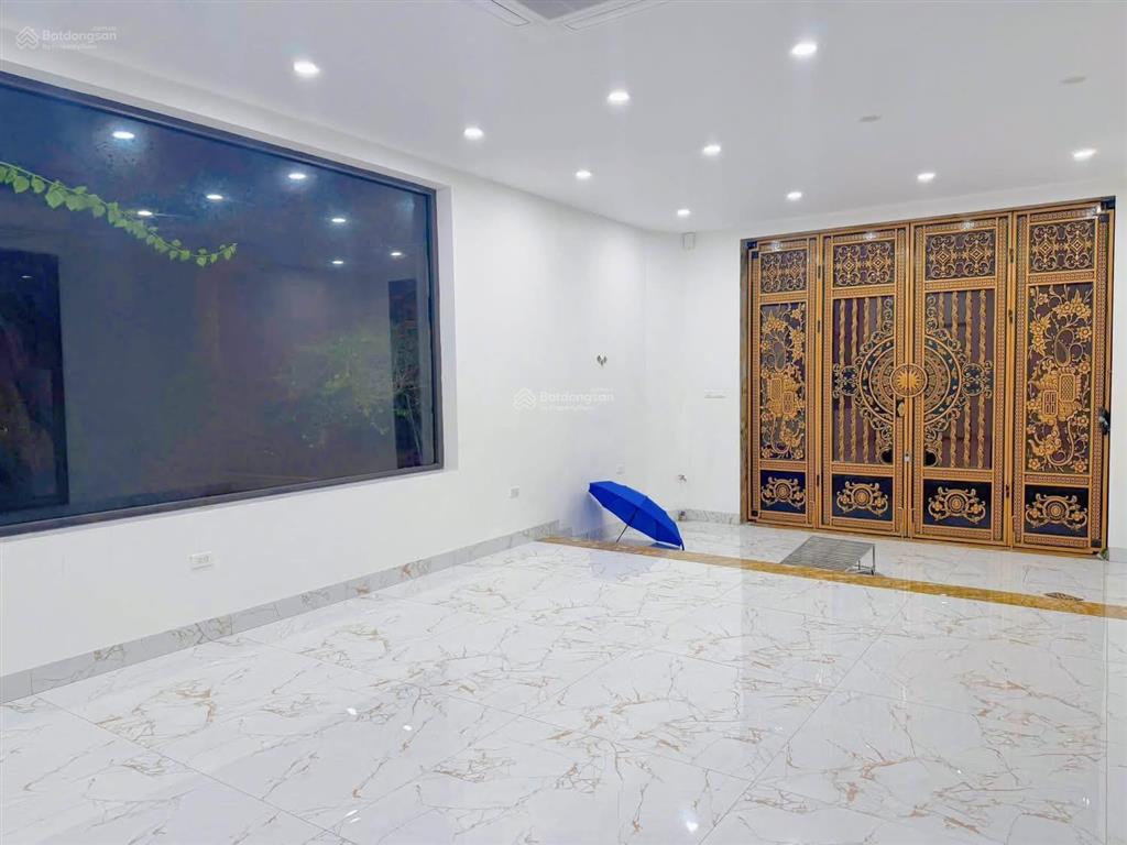 Kđt định công hoàng mai biệt thự vip  logoc bề thế 3 mặt thoáng  thang máy oto tránh vỉa hè