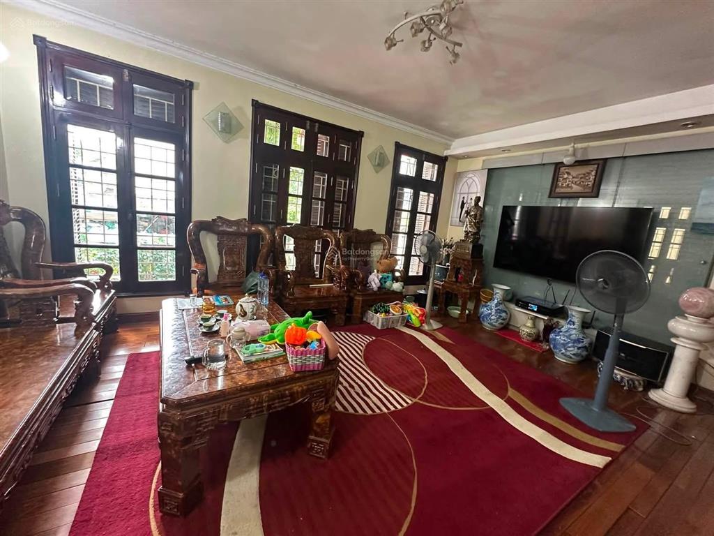 Trần quốc hoàn, cầu giấy siêu hót  2 thoáng  cực hiếm đẹp khu vực  phân lô víp làn 2 sau