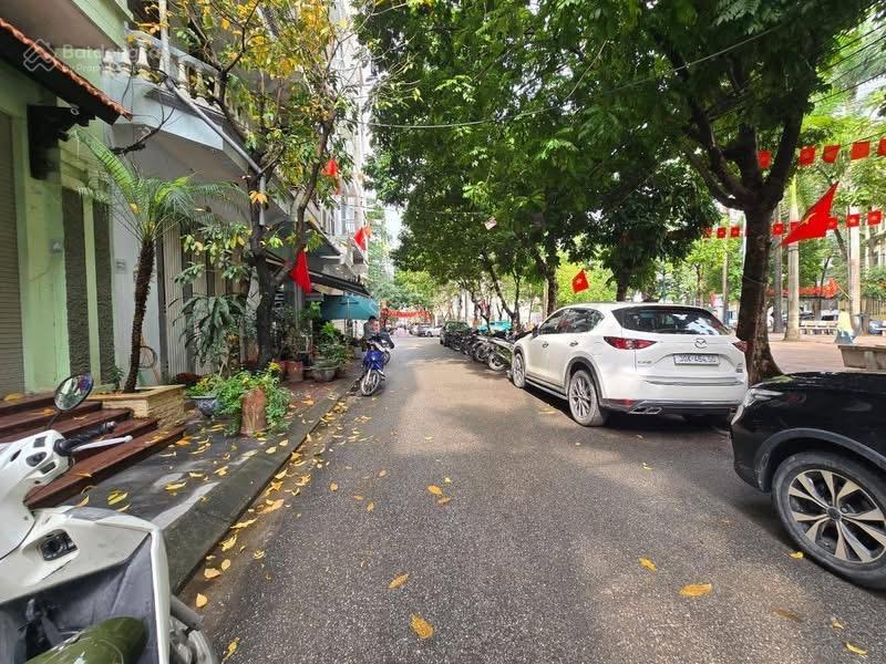 Ngụy như kon tum thanh xuân ngõ thông rồi lại vỉa hè, sáu tầng thang máy