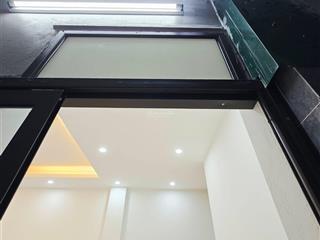 Mới tinh  cù chính lan thanh xuân | nhà 07 tầng  thang máy bên hông có sân thoáng sáng
dt 50m