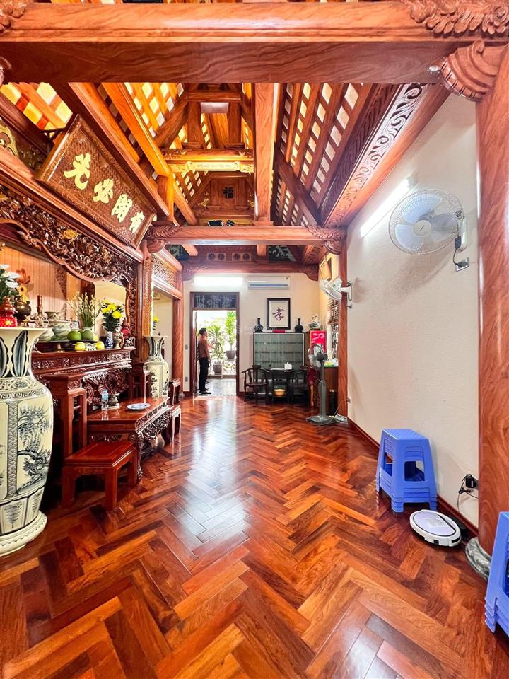 Siêu phẩm lạc long quân xuân la tây hồ 90m 6 tầng thang máy chào bán 32,5 tỷ