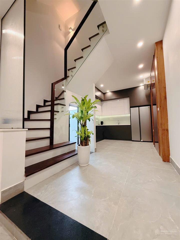 Ngộp quá rồi giảm hẳn 5 tỷ  đống đa  ô tô tránh  kinh doanh  khu phân lô 4 tầng dt 45m2  full