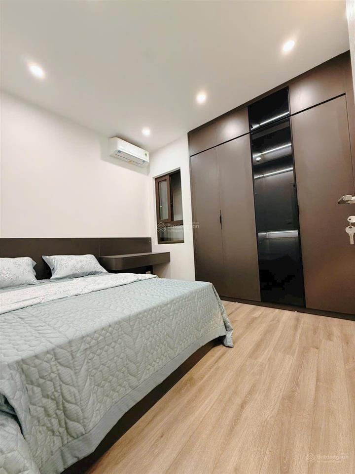 Ngộp quá rồi giảm hẳn 5 tỷ  đống đa  ô tô tránh  kinh doanh  khu phân lô 4 tầng dt 45m2  full