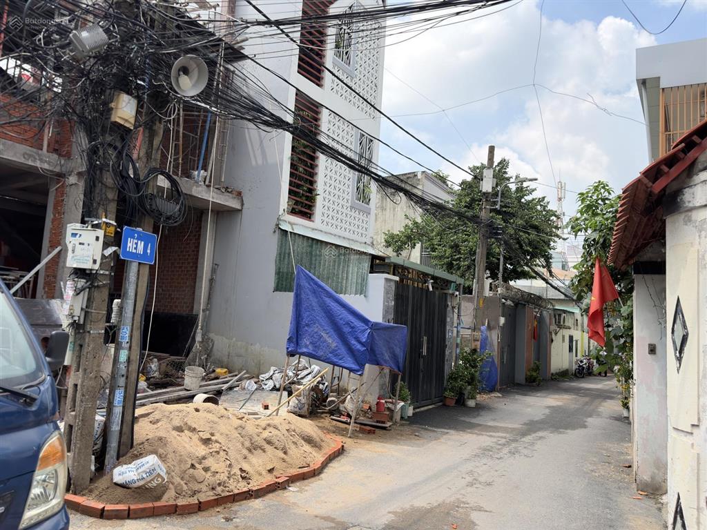 Bán đất hxh đường số tây hòa  4 x 17.6 = 70.4m²