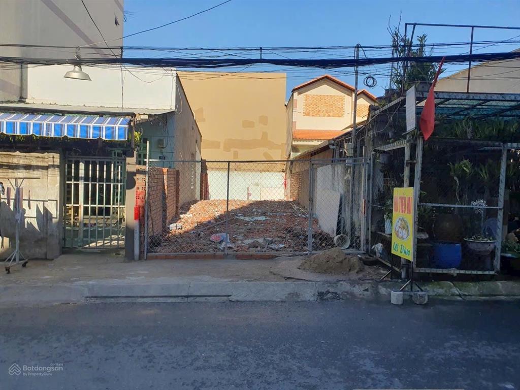 1 lô duy nhất mặt tiền đường số lê văn việt  4,56 x 17,5 = 80m²