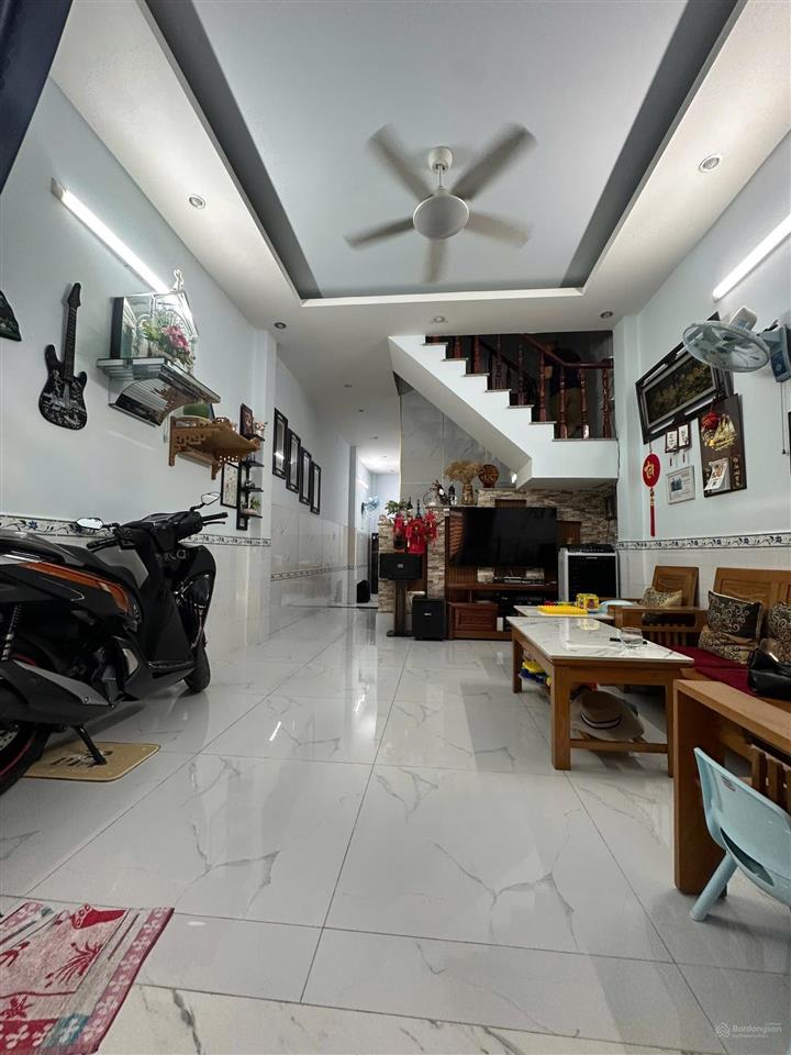 Bán nhà hxh ngay đình phong phú  lê văn việt  4 x 14 = 56m2 thổ cư