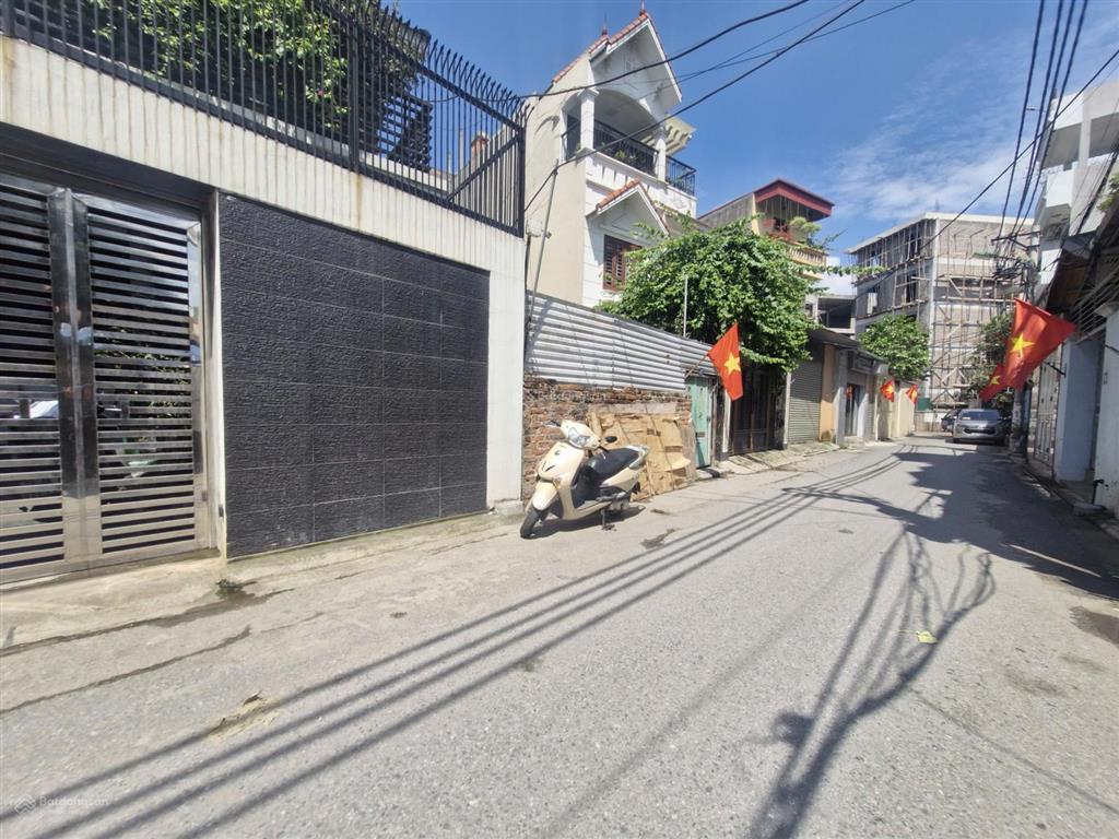 Bán đất tư đình cổ linh, long biên, 100m2, giá 28.8 tỷ, phân lô ô tô tránh kinh doanh đầy tiềm năng