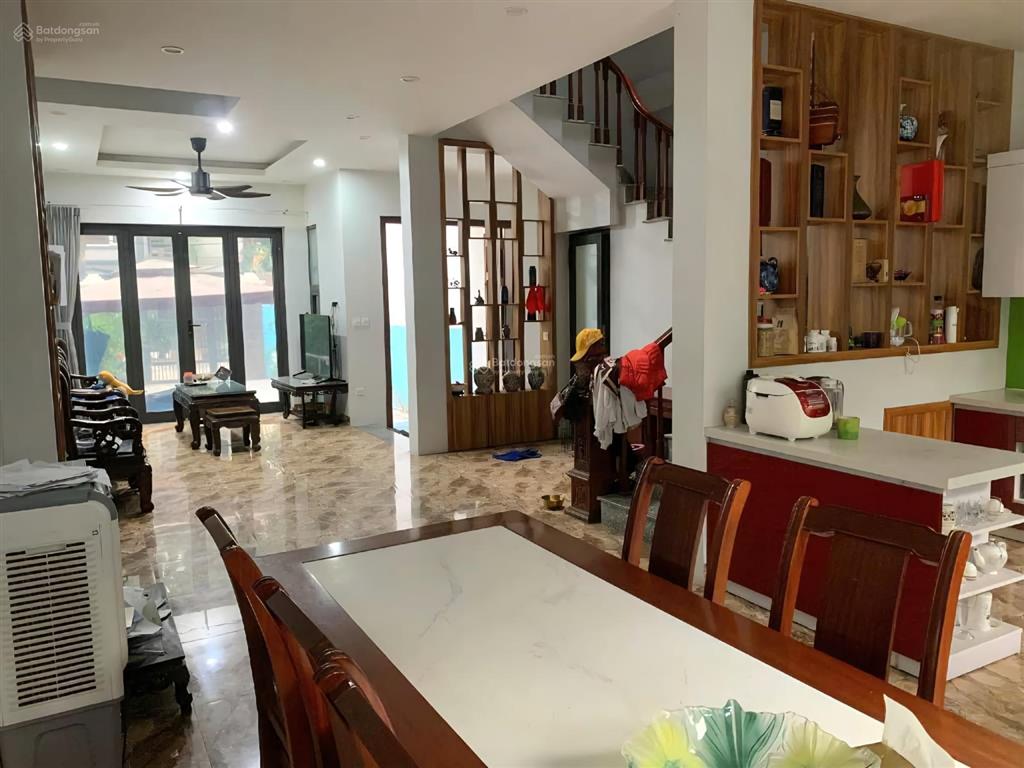 Bán nhà tư đình, vũ lập, long biên, 170m2, giá 52.3 tỷ, ô tô tránh vỉa hè view sân golf triệu đô