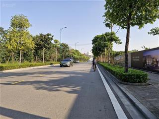 Bán nhà tư đình, vũ lập, long biên, 170m2, giá 52.3 tỷ, ô tô tránh vỉa hè view sân golf triệu đô