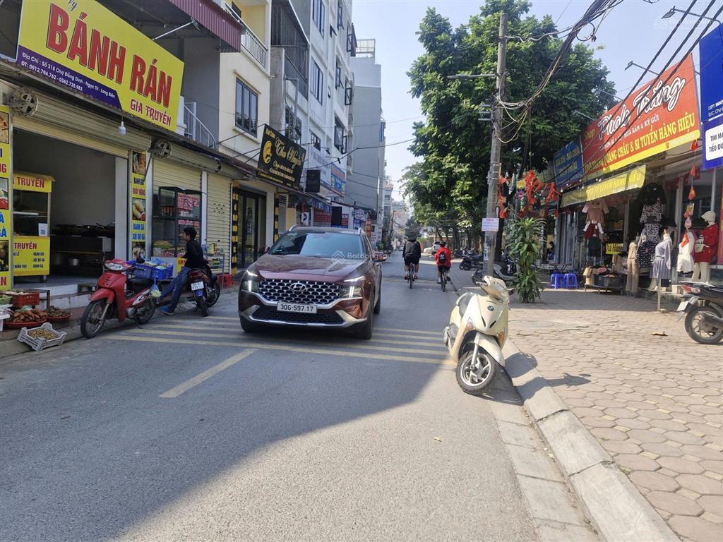 Bán đất mặt phố ngọc trì, thạch bàn, 111m2, mt 7.2m, giá 27 tỷ, ô tô tránh, kinh doanh, ngay gần hồ