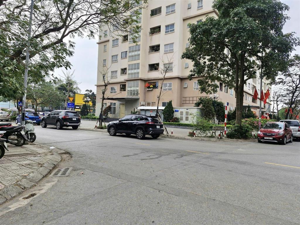 Bán đất đấu giá sài đồng, phúc lợi, 175m2, mt 8.5m, 37.6 tỷ, phân lô ô tô tránh vỉa hè kinh doanh