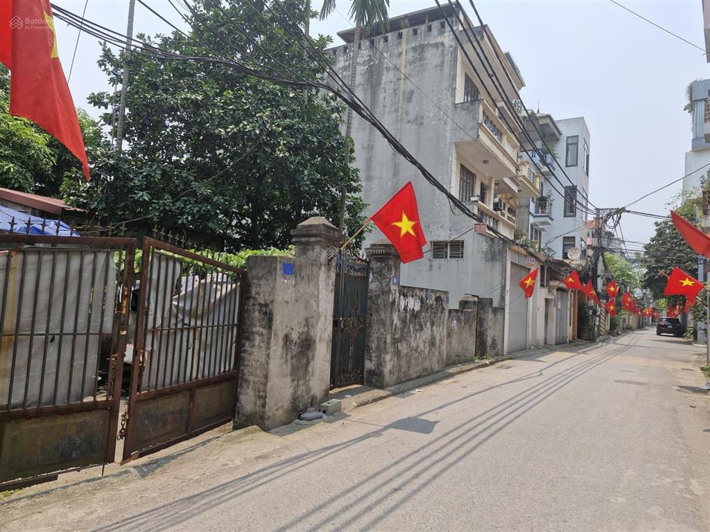 Bán đất phố tư đình, cổ linh, long biên, 124m2, giá 31.9 tỷ, ô tô tránh, kinh doanh, tiềm năng