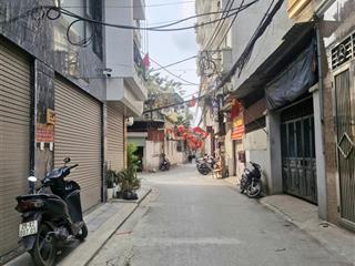 Bán đất tư đình, cổ linh, long biên, 36m2, giá 6.9 tỷ, trung tâm, nhiều tiện ích, ở sướng đắc địa