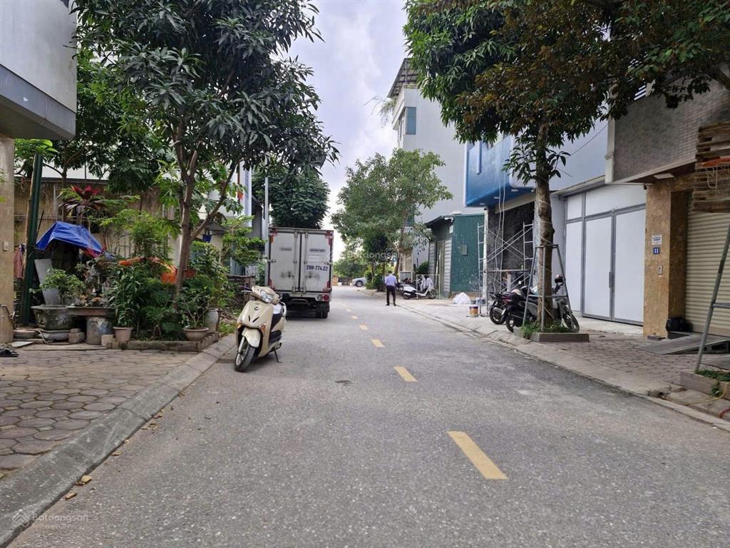 Bán nhà thạch bàn, long biên, 90m2, 6 tầng, 27.5 tỷ, phân lô ô tô tránh vỉa hè thang máy kinh doanh